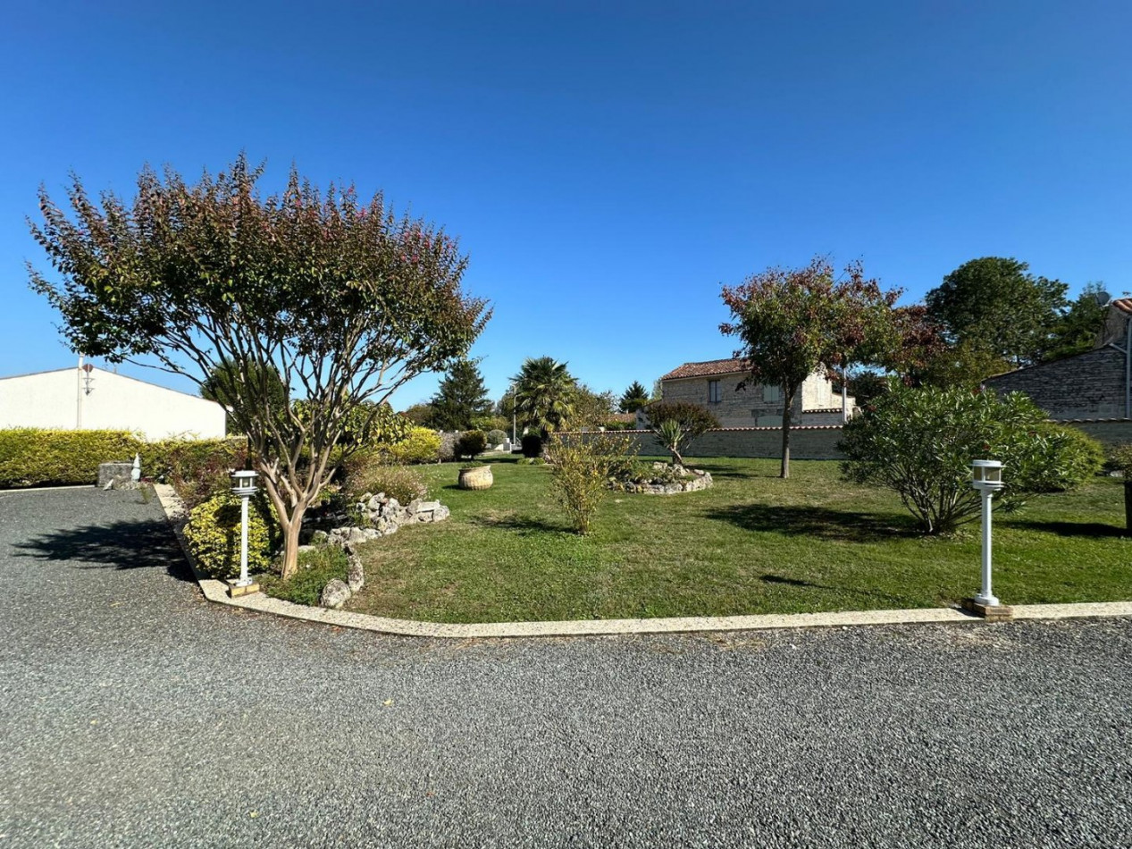 vente Maison Louzignac - Photo 3