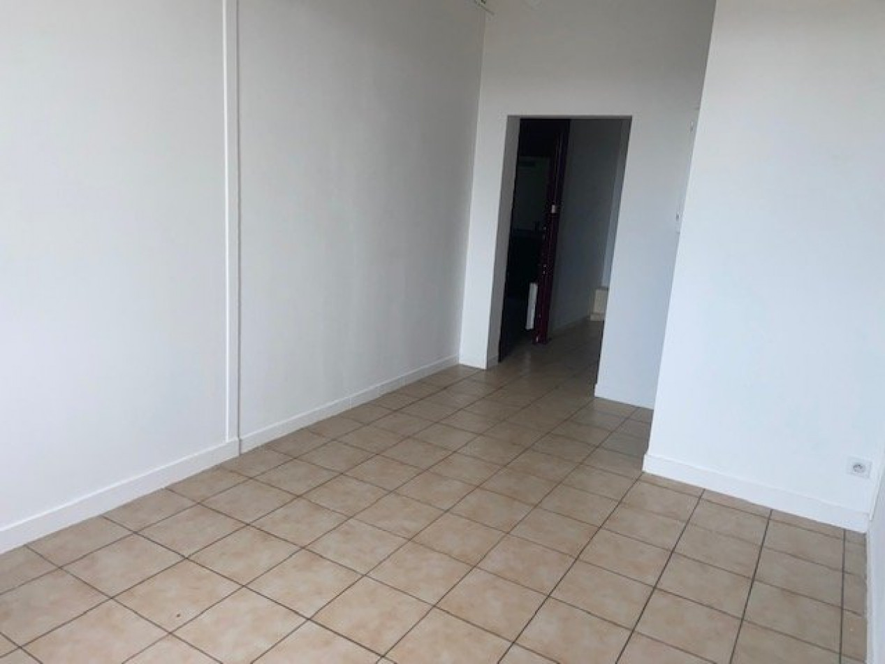 location Appartement Angouleme - Photo 3