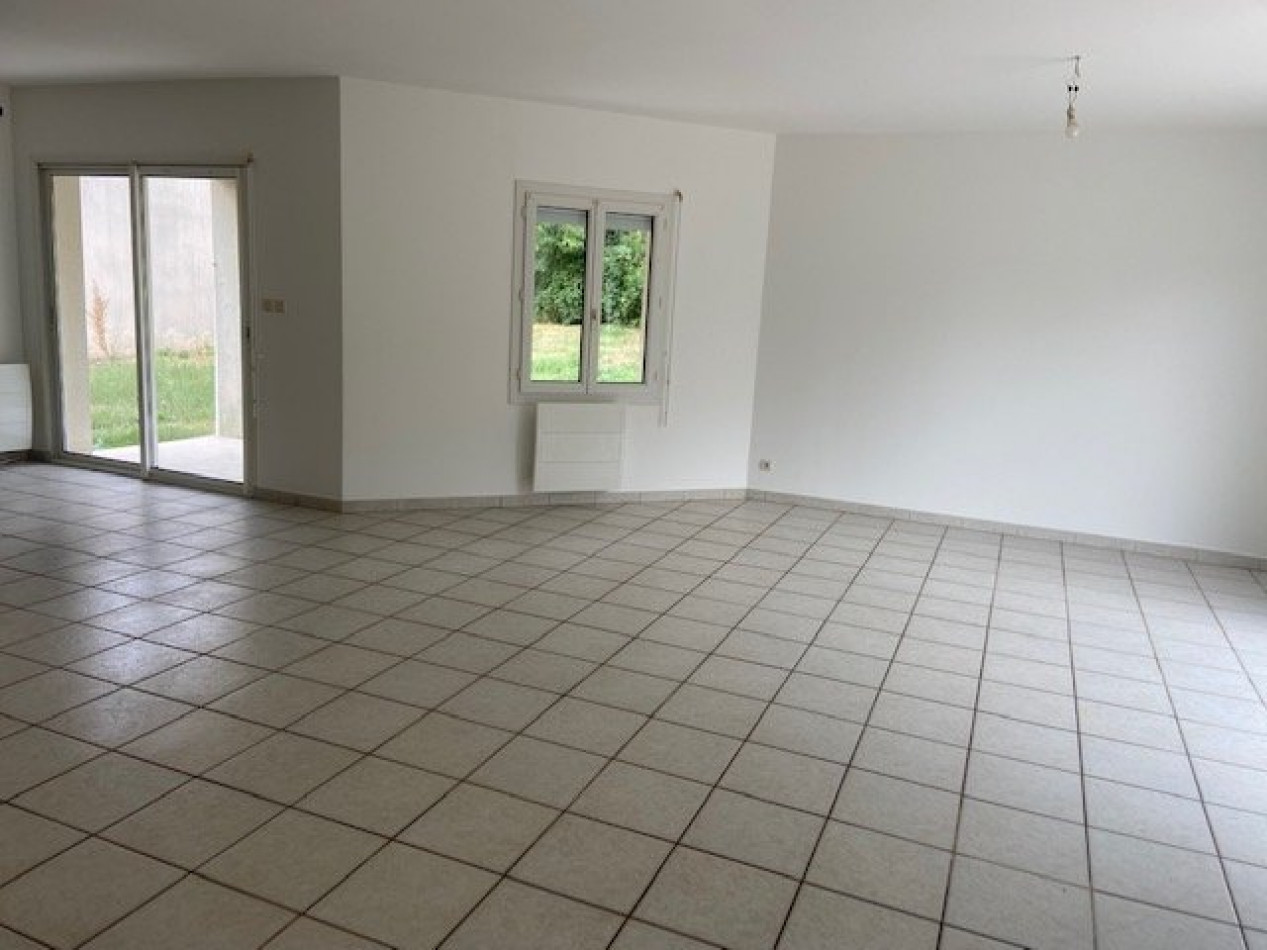 location Maison La Couronne - Photo 4