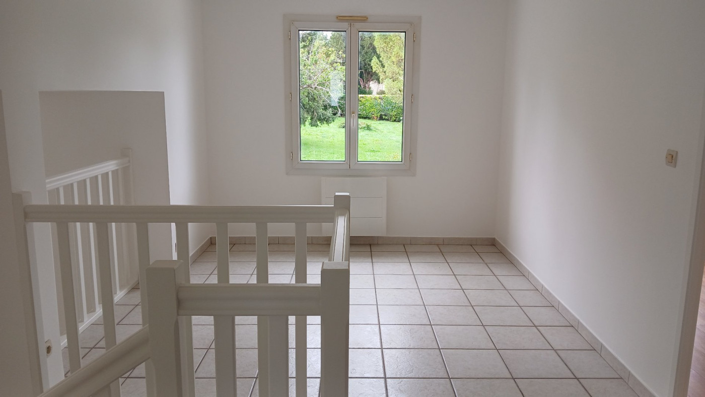 location Maison La Couronne - Photo 8