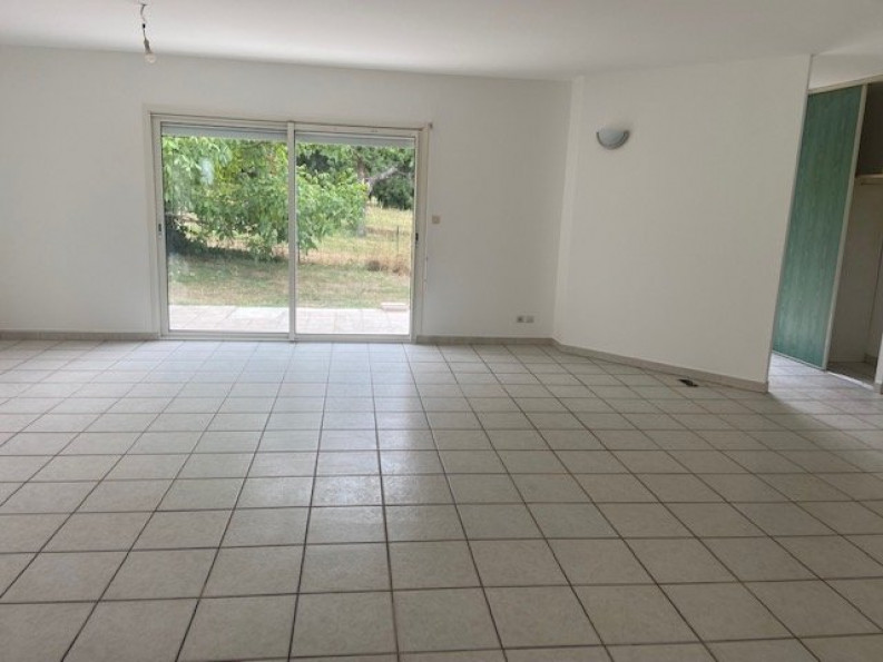 location Maison La Couronne - Photo 3