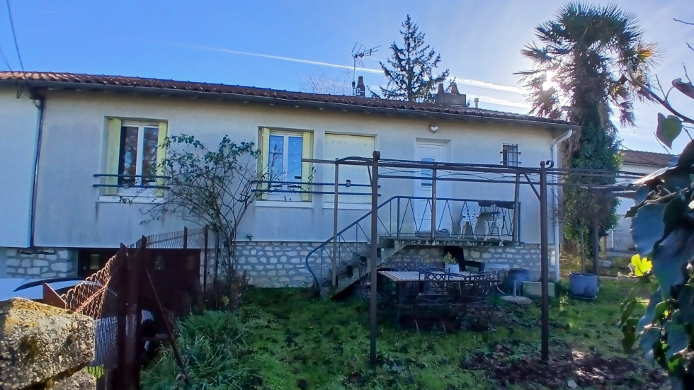 location Maison Angouleme - Photo 1