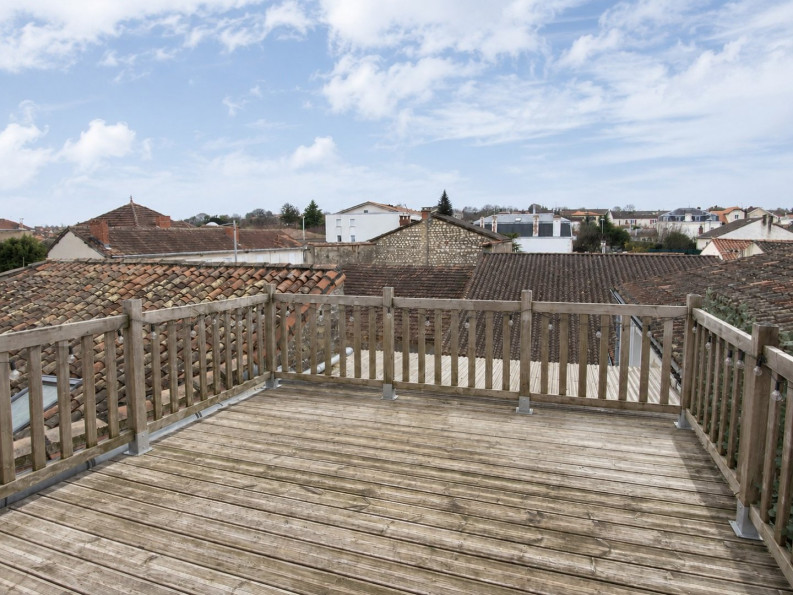 vente Immeuble Ruelle Sur Touvre - Photo 1