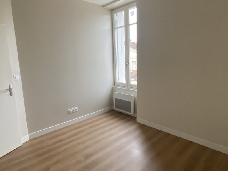 vente Immeuble Ruelle Sur Touvre - Photo 5