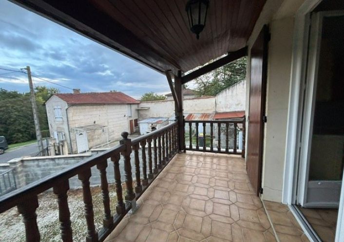 location Maison Sireuil