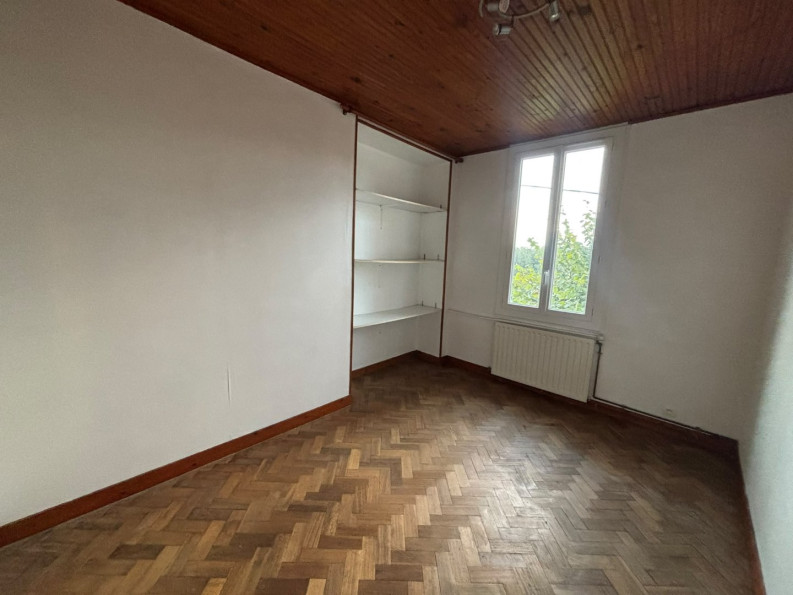 location Maison Sireuil - Photo 10