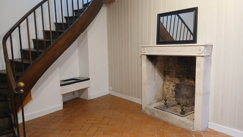 location Maison de ville Angouleme - Photo 1