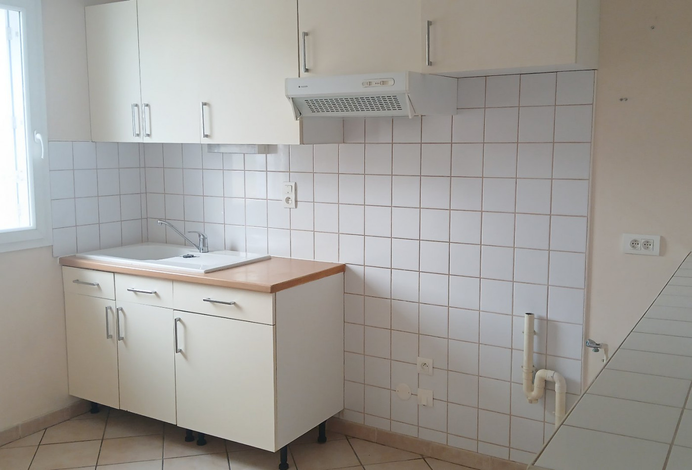 location Appartement Gond-pontouvre - Photo 2