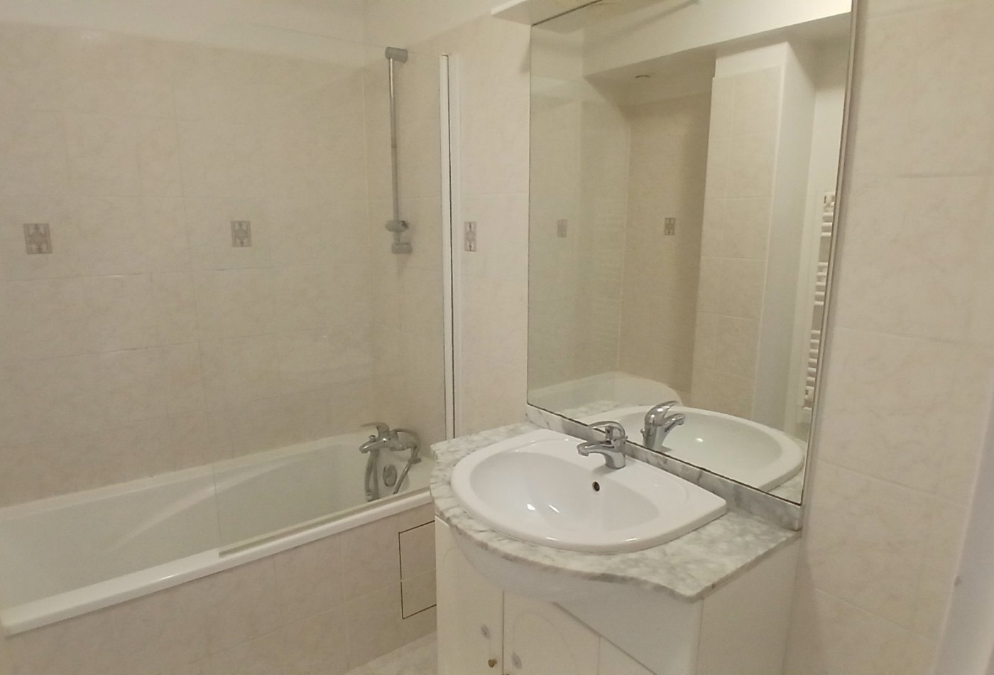 location Appartement Gond-pontouvre - Photo 7