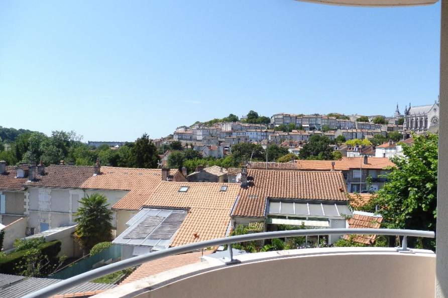 location Appartement Angouleme - Photo 1