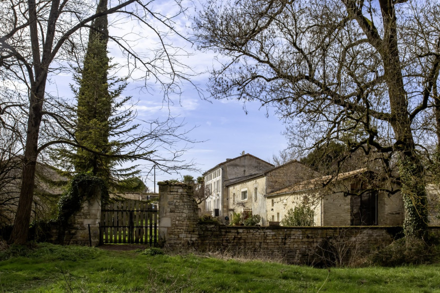 vente Maison Douzat - Photo 2