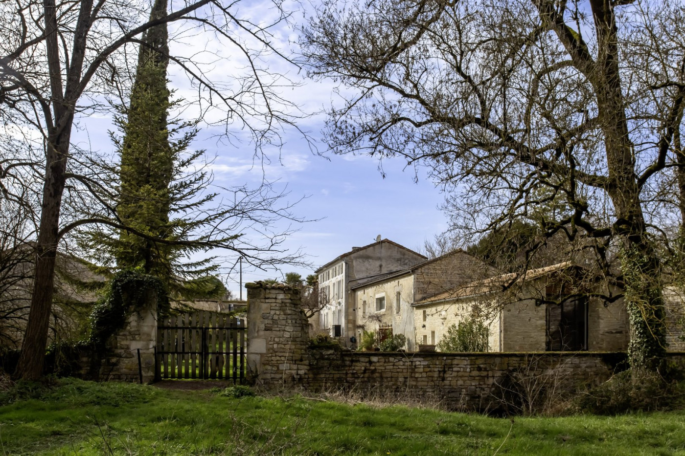 sale Maison Douzat - Photo 2