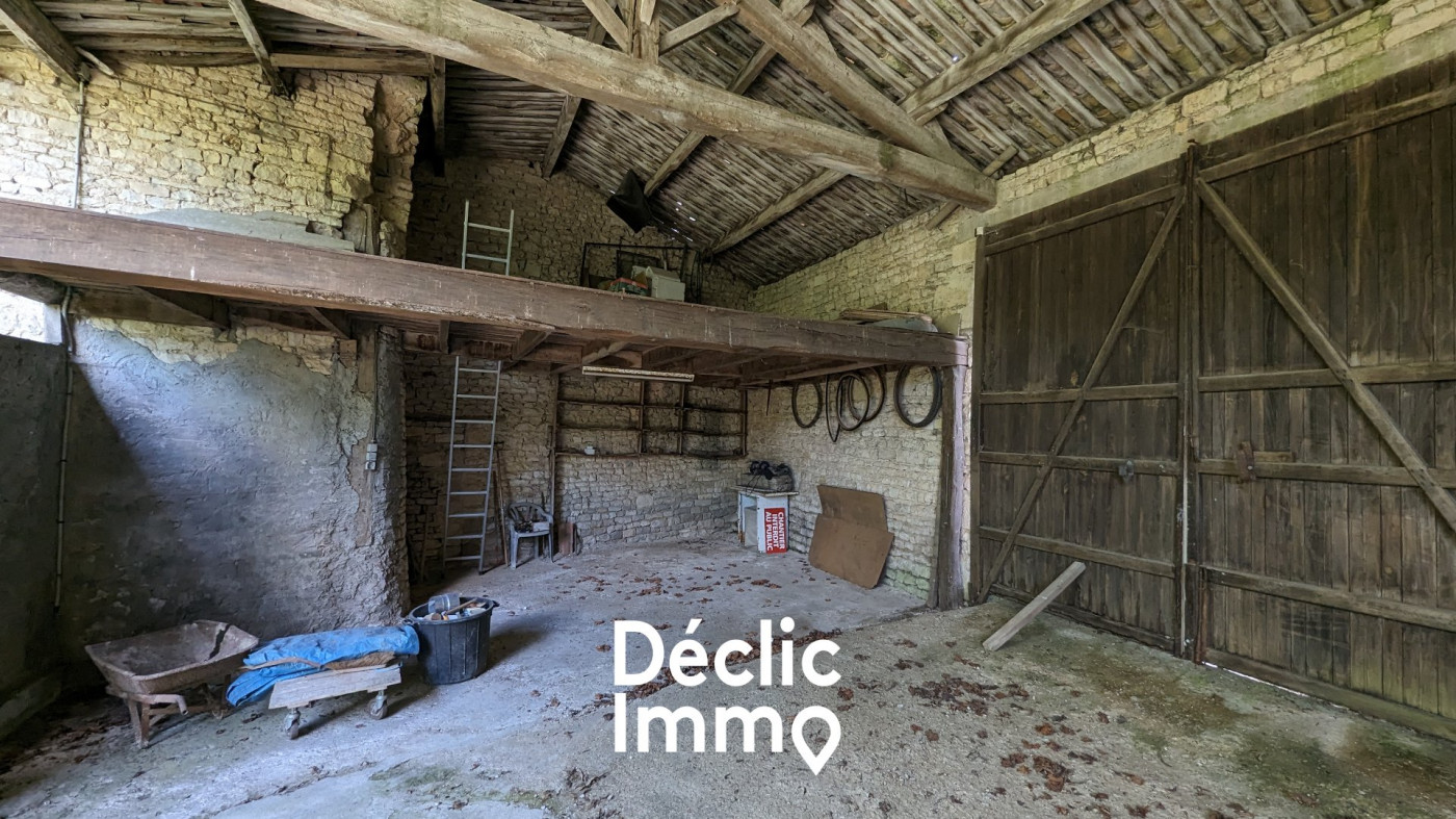 vente Maison en pierre Coulonges - Photo 11