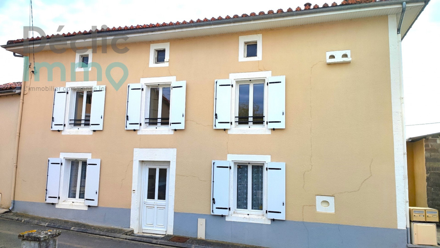 vente Ensemble immobilier Chasseneuil Sur Bonnieure - Photo 1