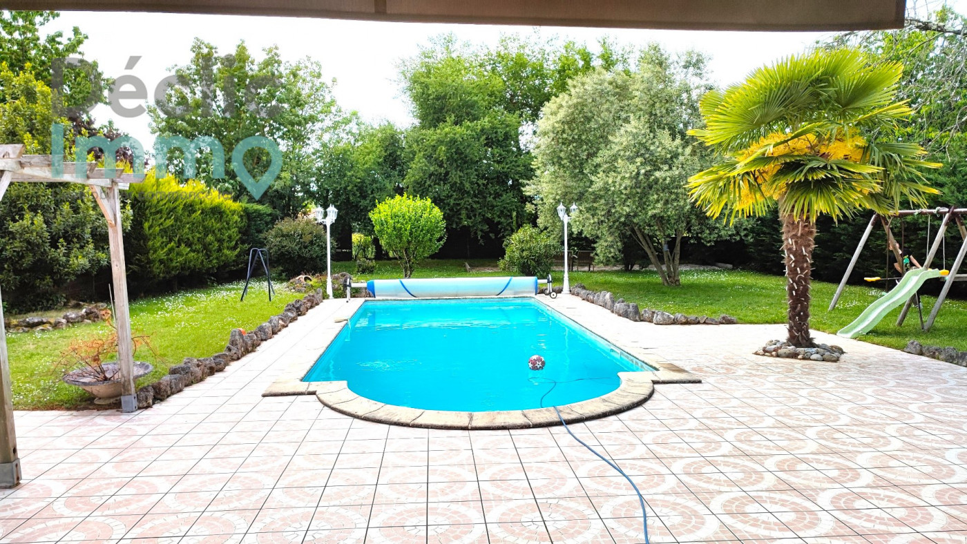 vente Maison Roullet Saint Estephe - Photo 5