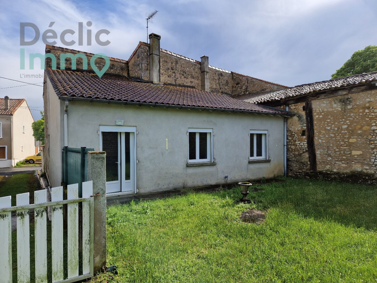 vente Maison Balzac - Photo 15