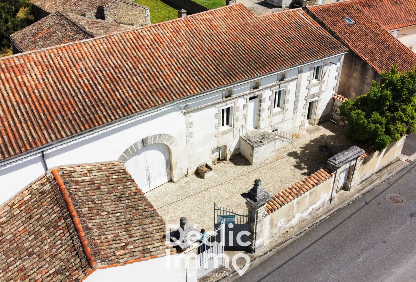 vente Maison Balzac - Photo 2