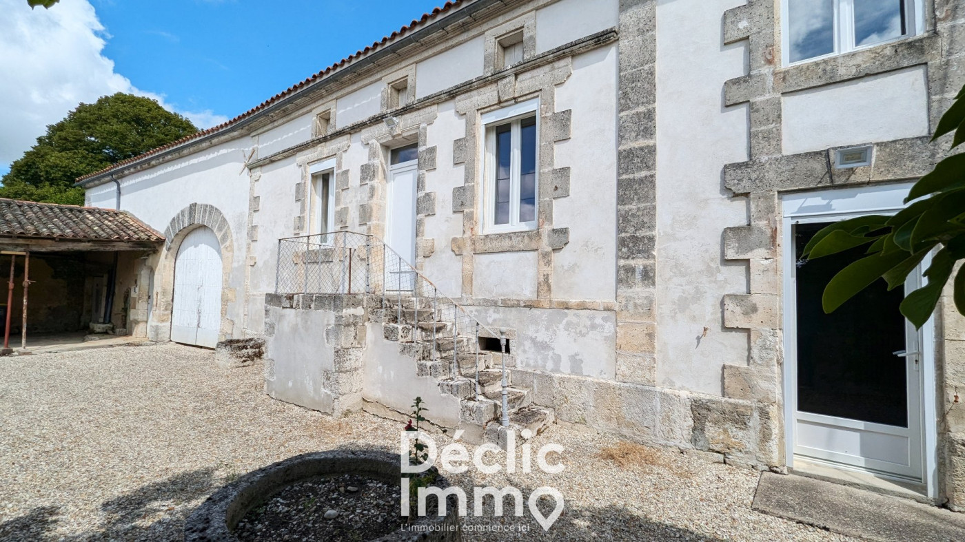 vente Maison Balzac - Photo 1