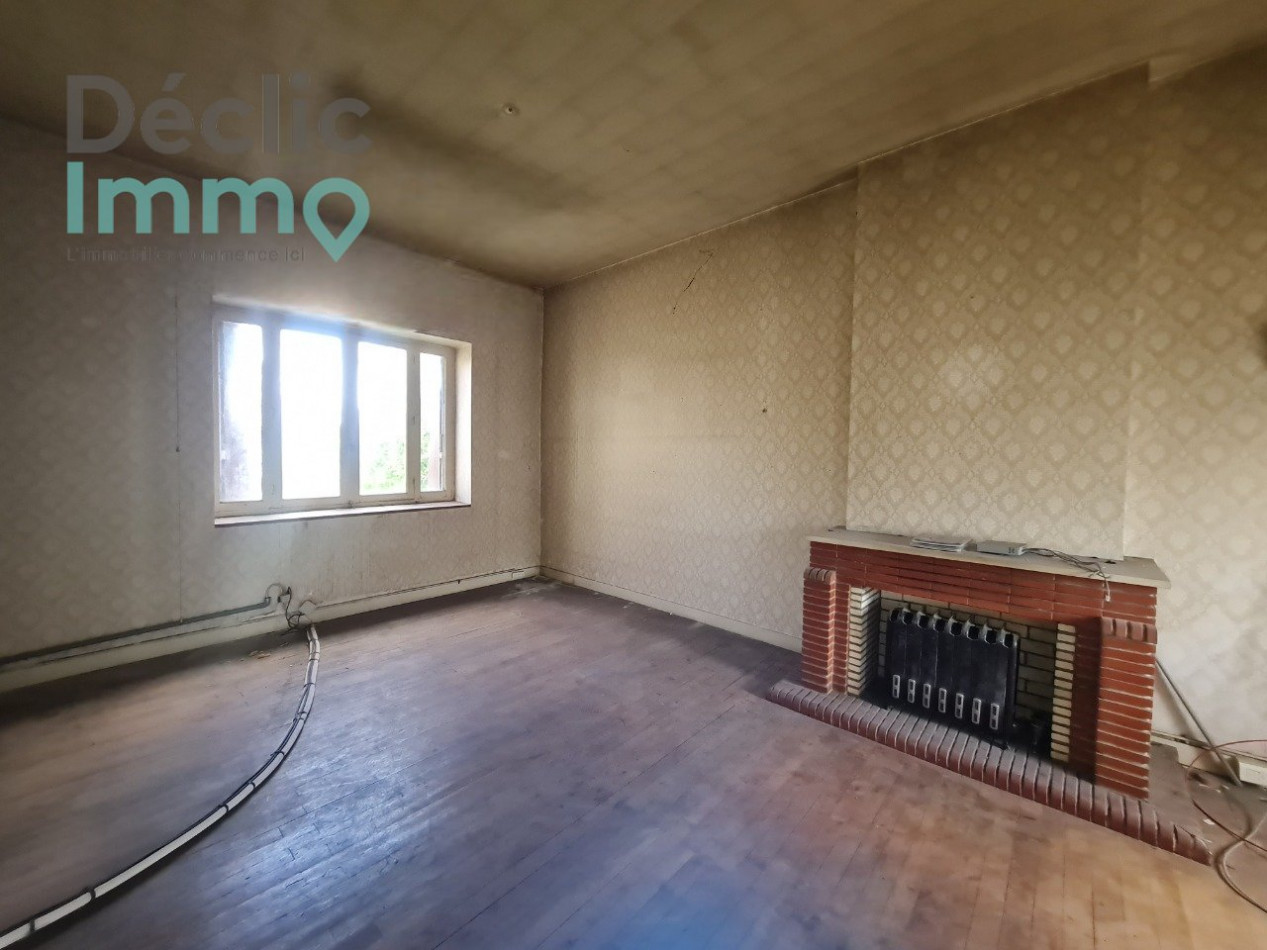 vente Immeuble à rénover Ruelle Sur Touvre - Photo 1