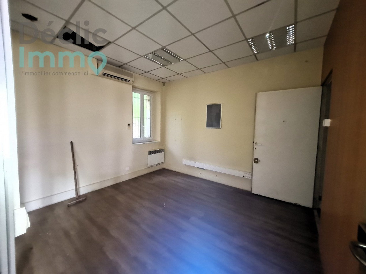 vente Immeuble à rénover Ruelle Sur Touvre - Photo 6