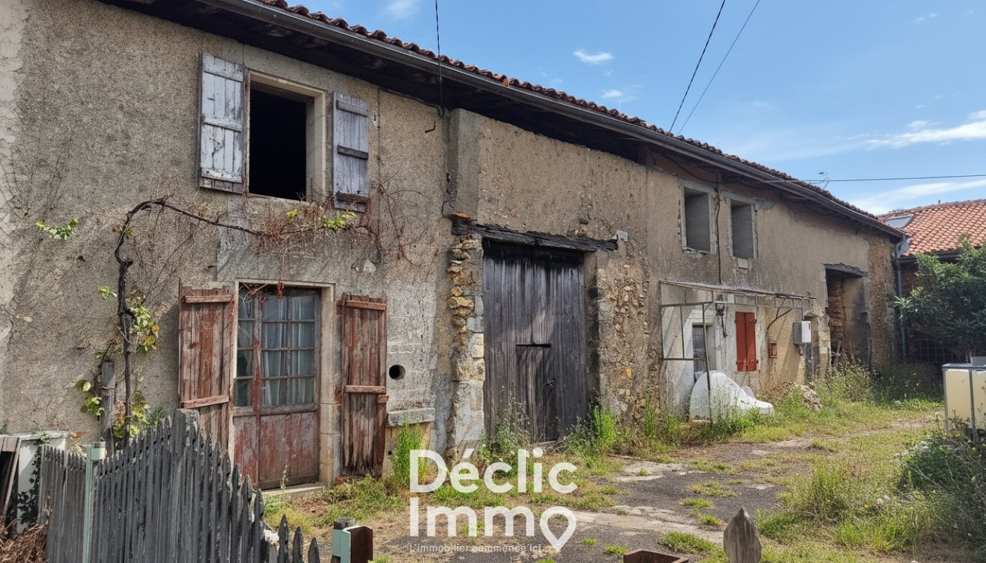 vente Maison à rénover Saint Adjutory - Photo 5