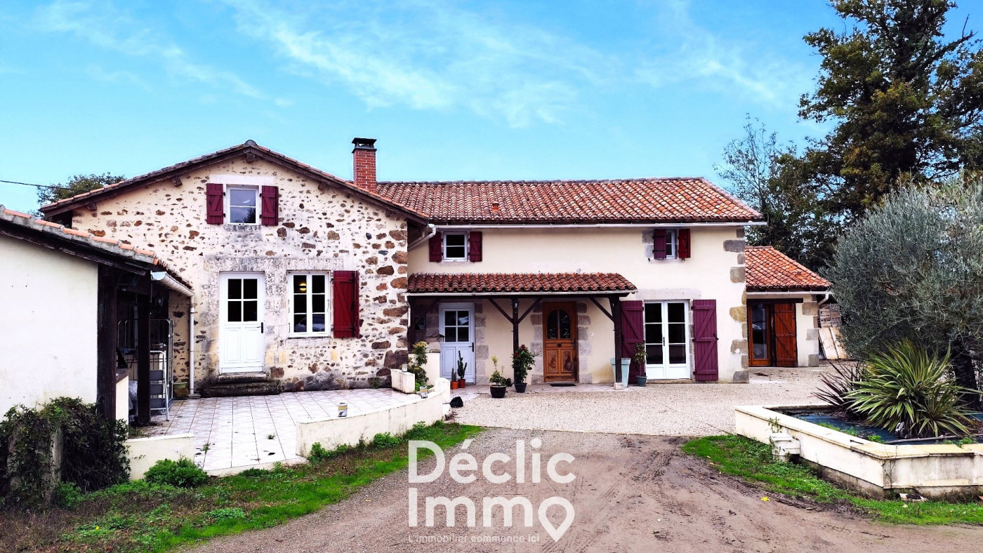 vente Maison Confolens - Photo 1