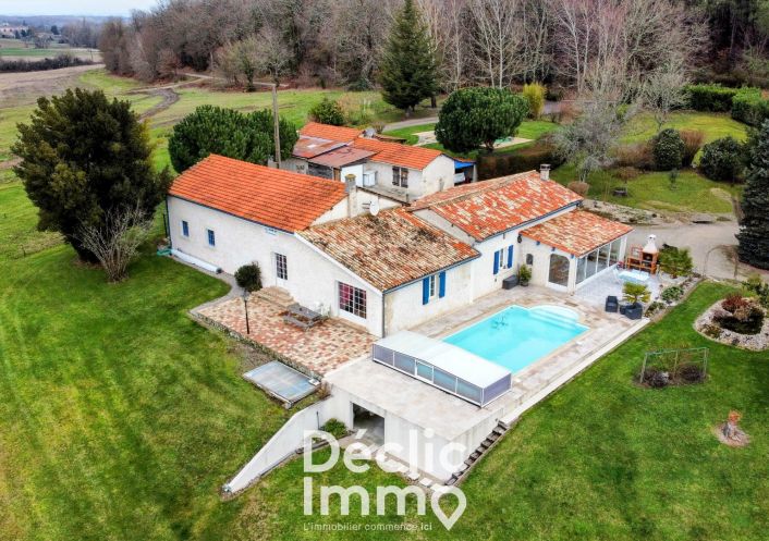 vente Ensemble immobilier Condeon