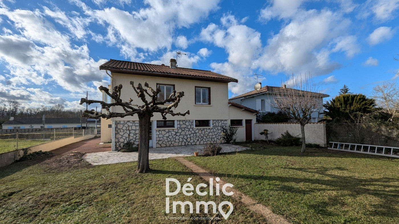 vente Maison individuelle Le Gond Pontouvre - Photo 1