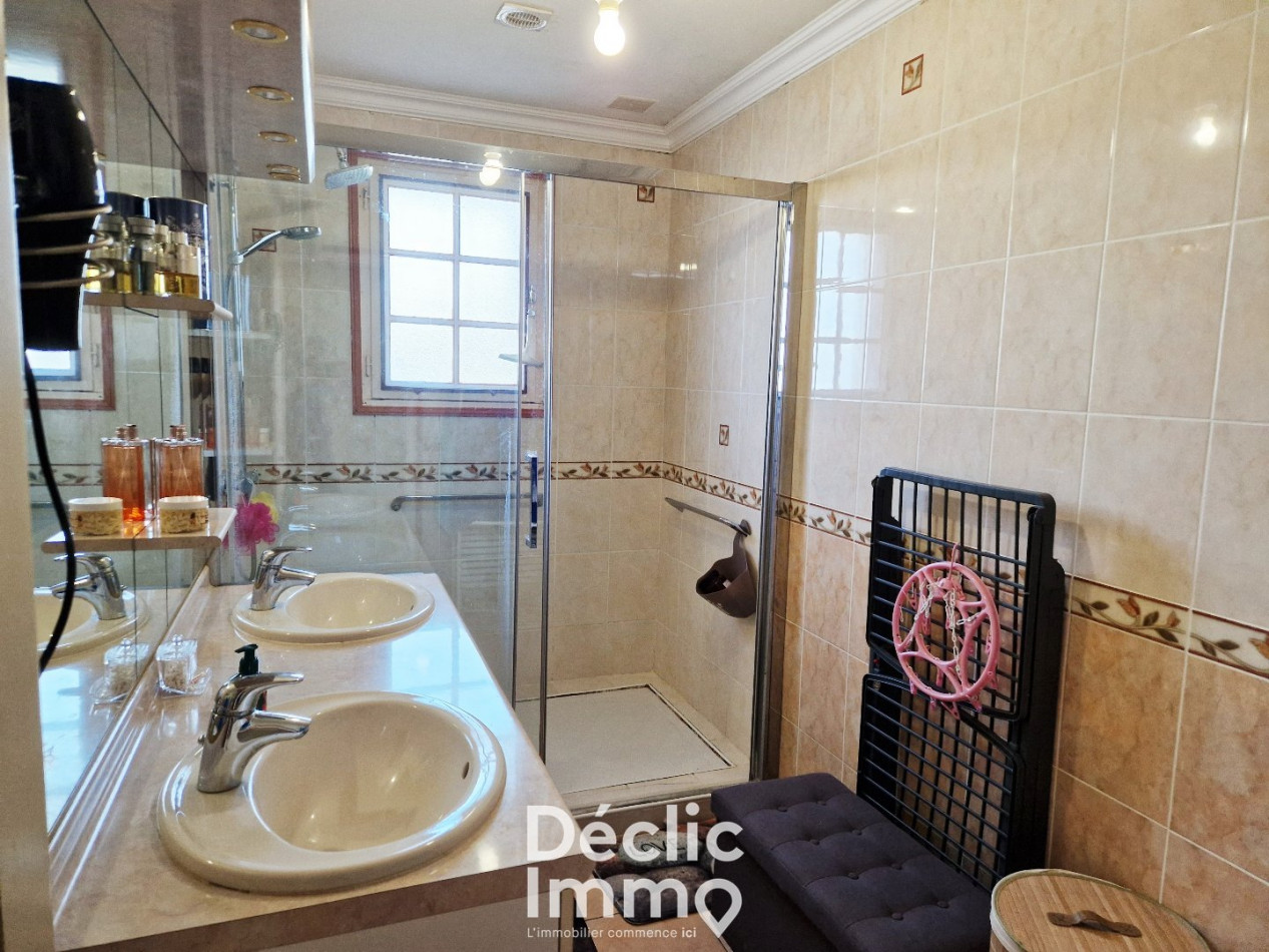 vente Pavillon Touvre - Photo 12