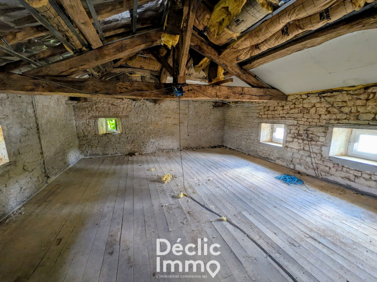 vente Maison à rénover Londigny - Photo 6