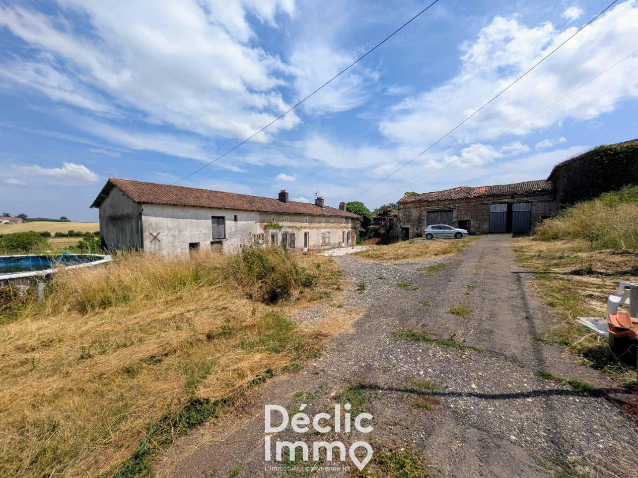 vente Maison à rénover Londigny - Photo 2