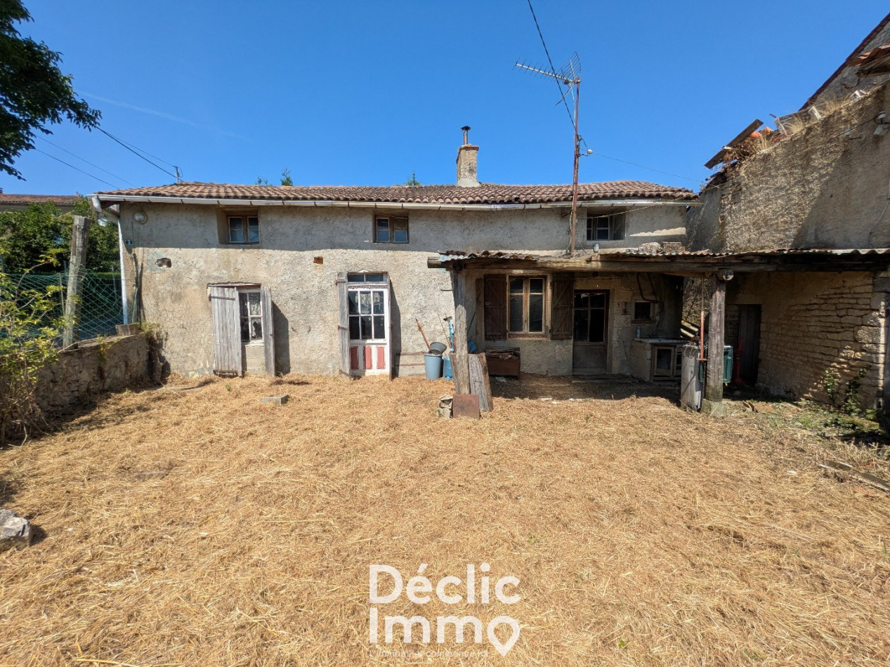 vente Maison à rénover Aunac - Photo 1