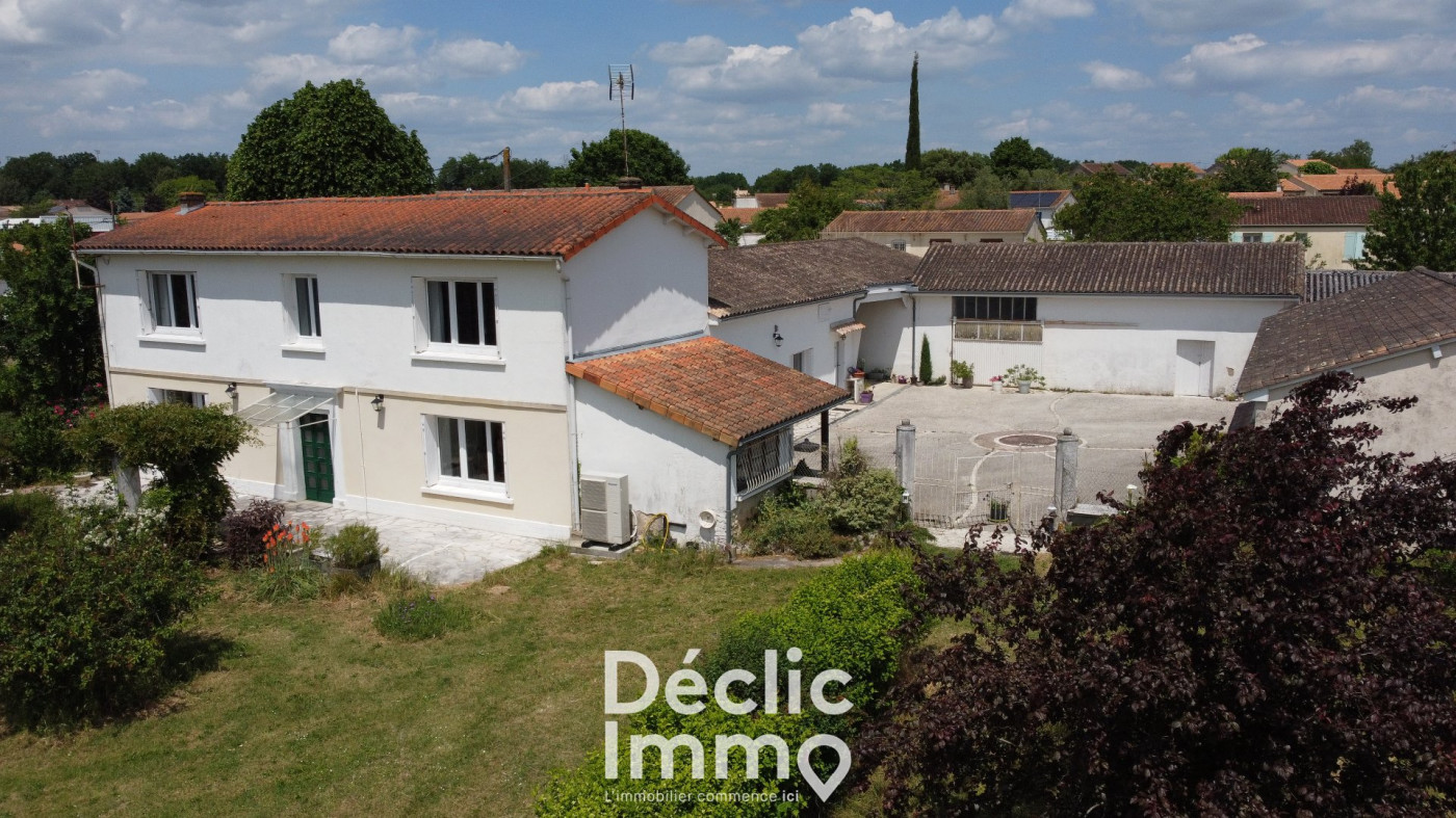 vente Maison et dépendances Saint Yrieix Sur Charente - Photo 1