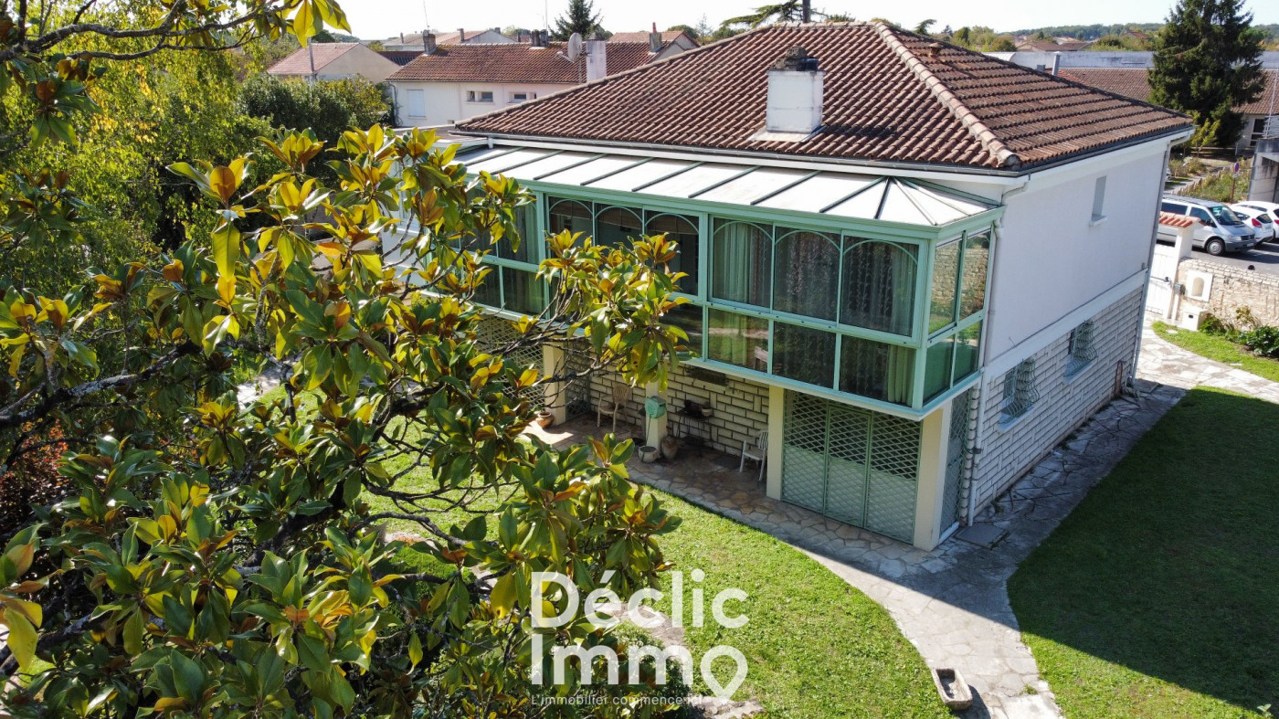 vente Maison La Couronne - Photo 17