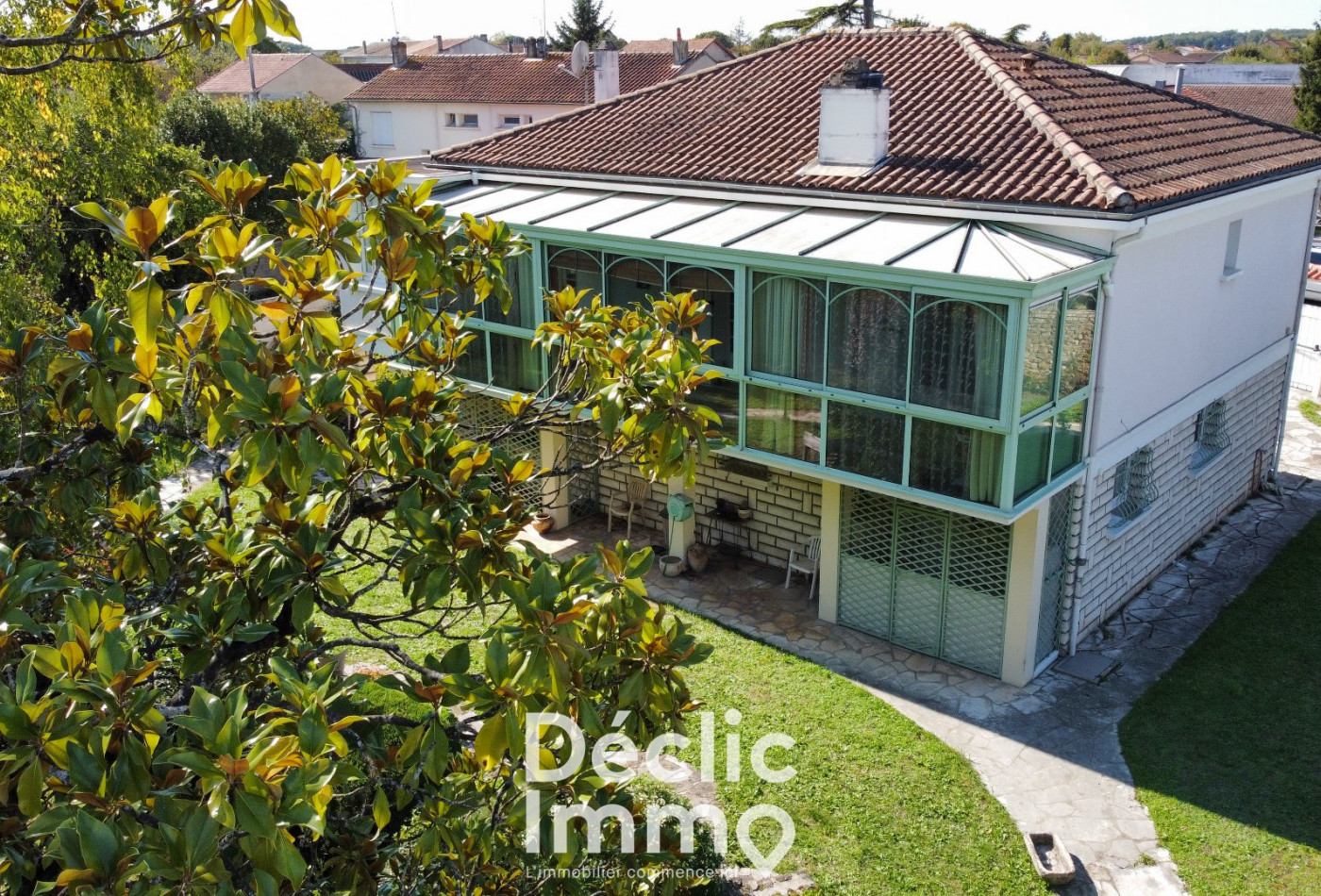 vente Maison La Couronne - Photo 2