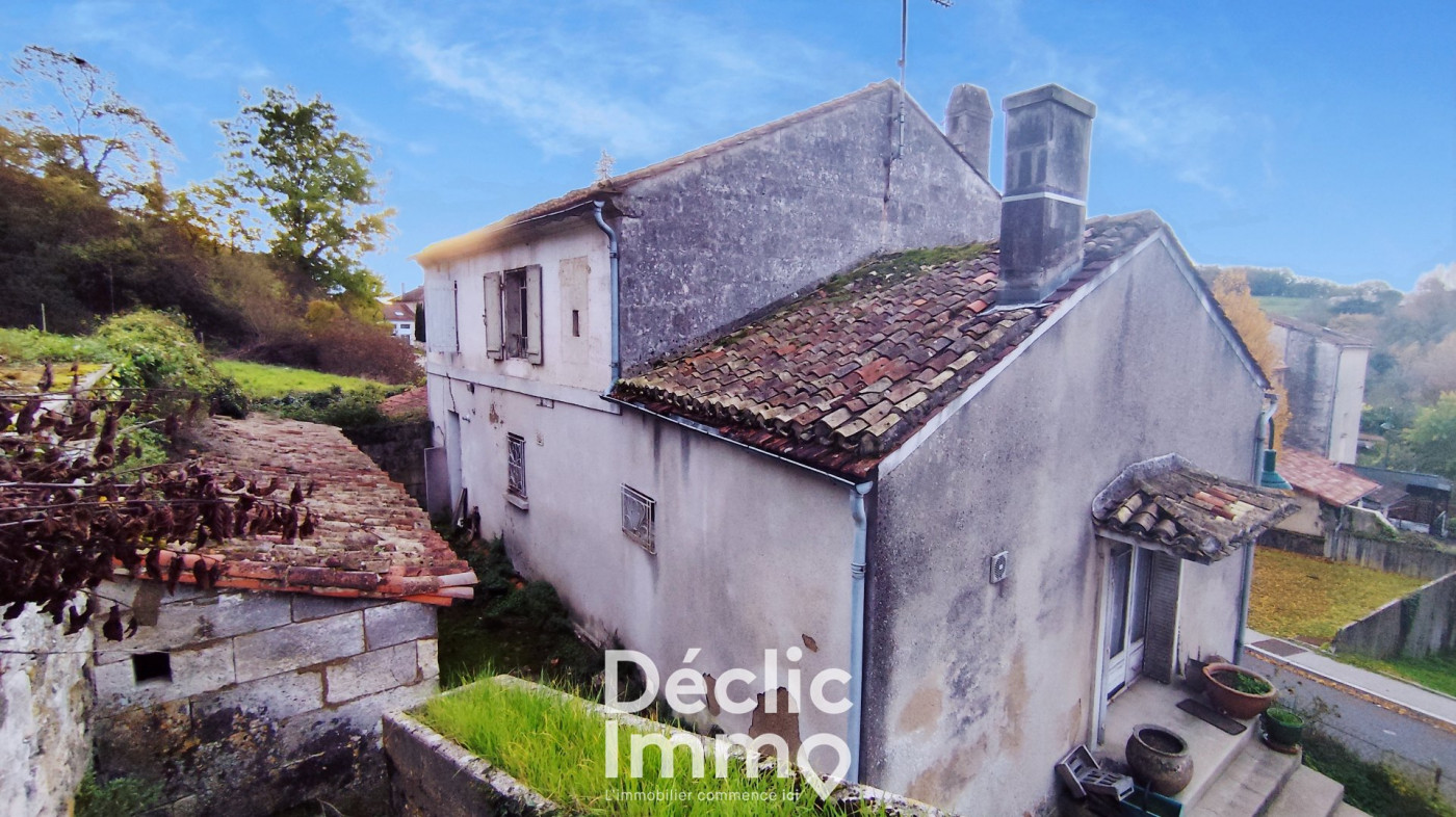 vente Maison à rénover Voeuil Et Giget - Photo 2