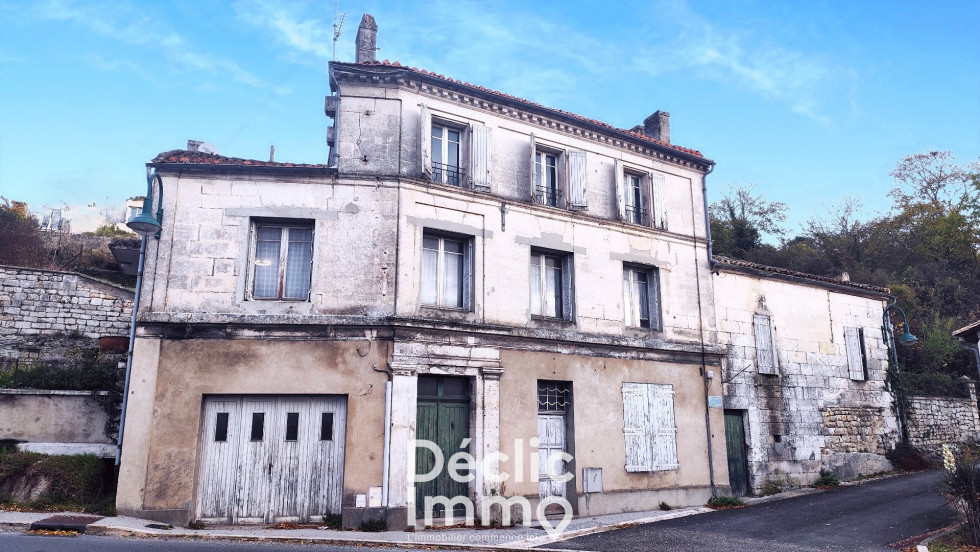 vente Maison à rénover Voeuil Et Giget - Photo 1