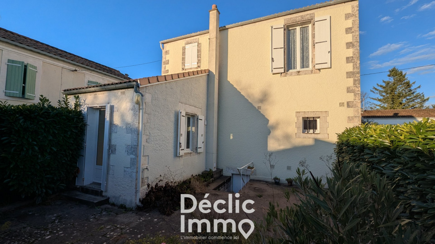 vente Maison en pierre Le Gond Pontouvre - Photo 2