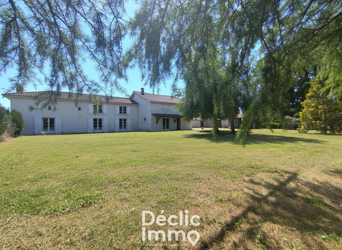 vente Maison en pierre La Rochefoucauld - Photo 1