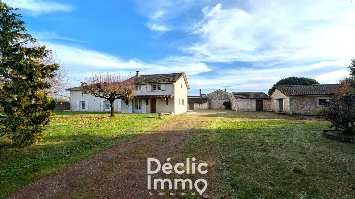 vente Maison en pierre La Rochefoucauld - Photo 2