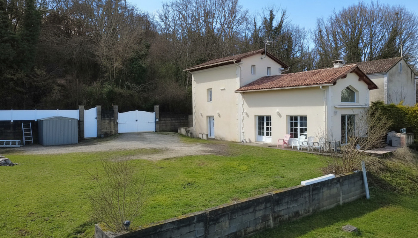 vente Maison Voeuil Et Giget - Photo 2