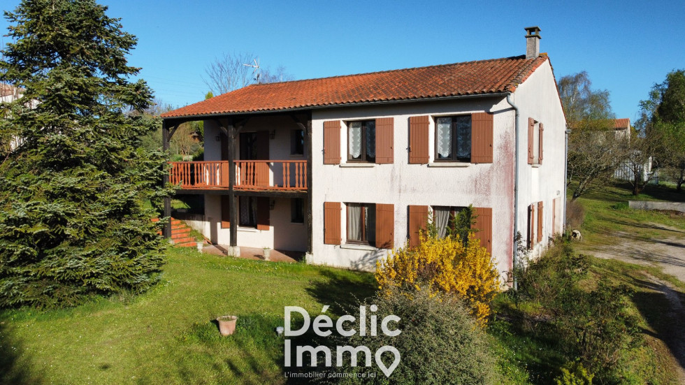 vente Maison individuelle Balzac - Photo 1