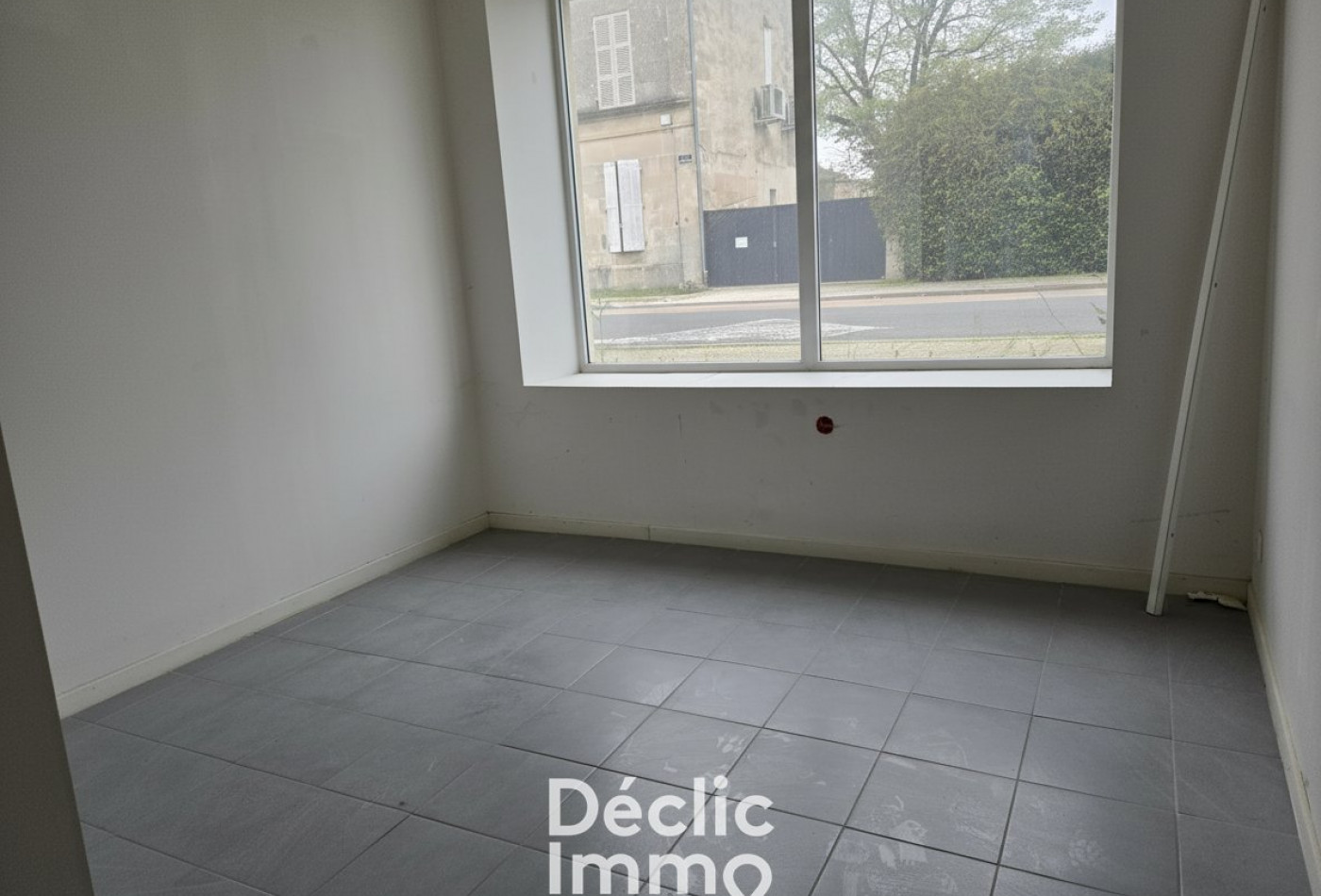 vente Maison à rénover Hiersac - Photo 5