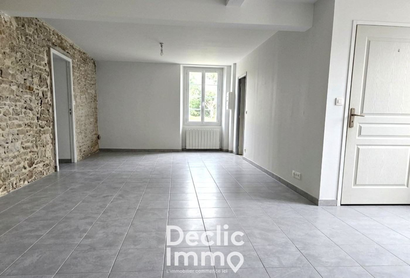 vente Maison à rénover Hiersac - Photo 3