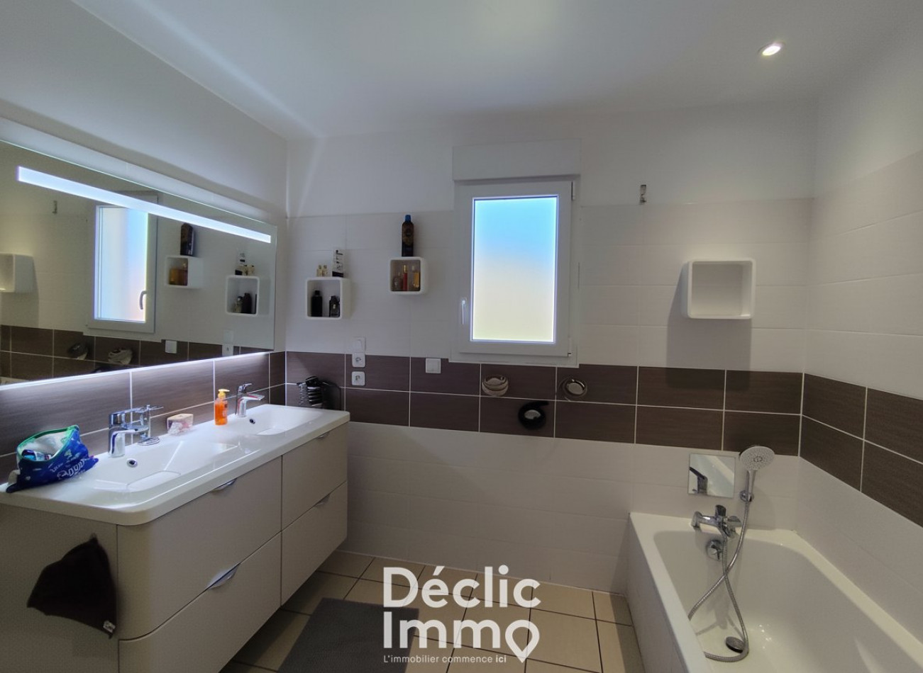 vente Pavillon Brie - Photo 9