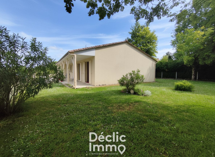 vente Pavillon Barbezieux Saint Hilaire - Photo 2