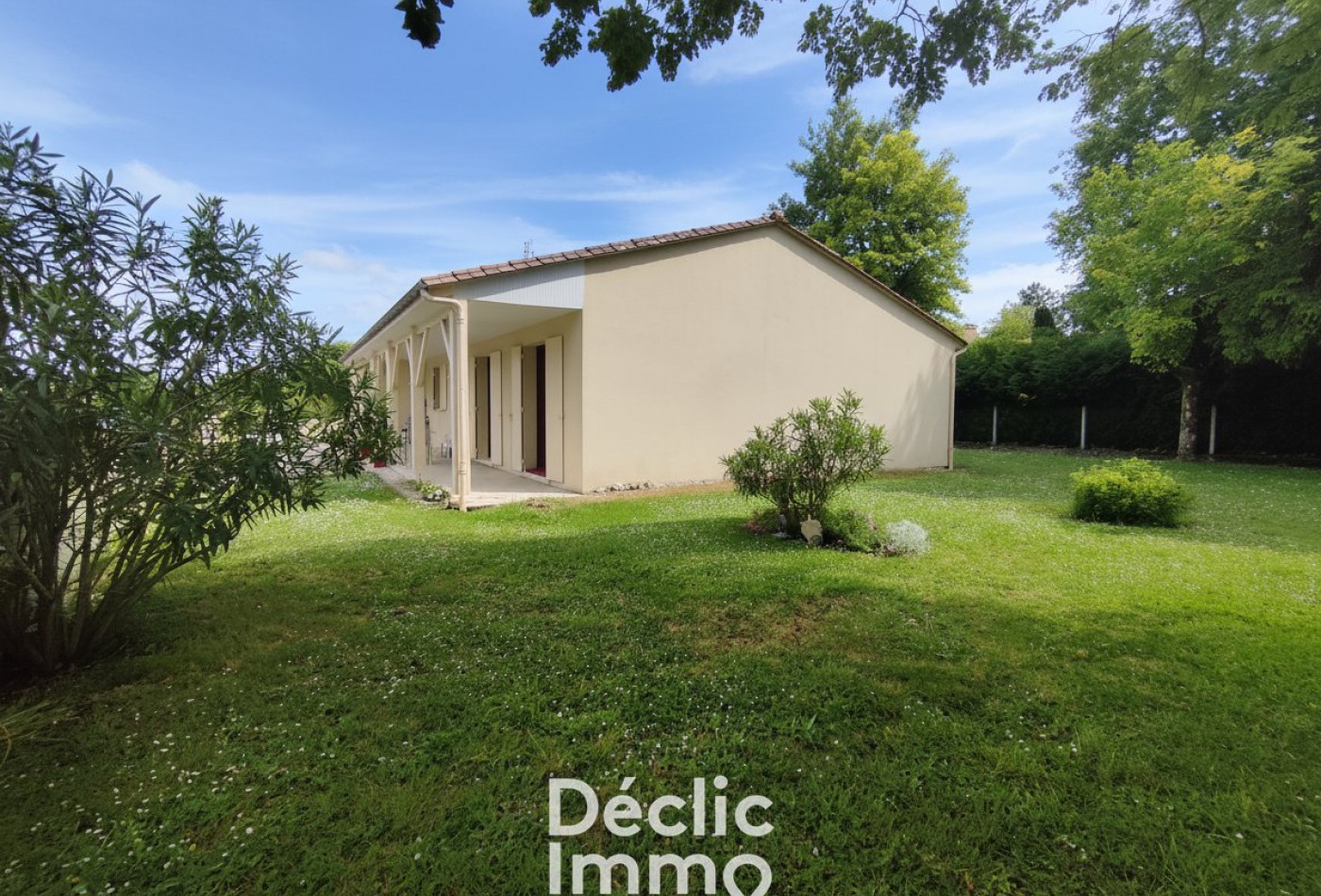 vente Pavillon Barbezieux Saint Hilaire - Photo 2