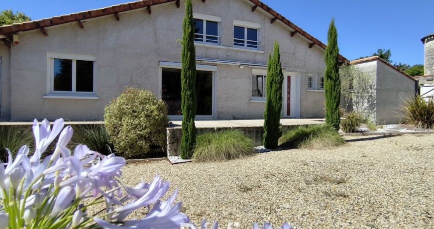 vente Maison de village Saint Genis D'hiersac