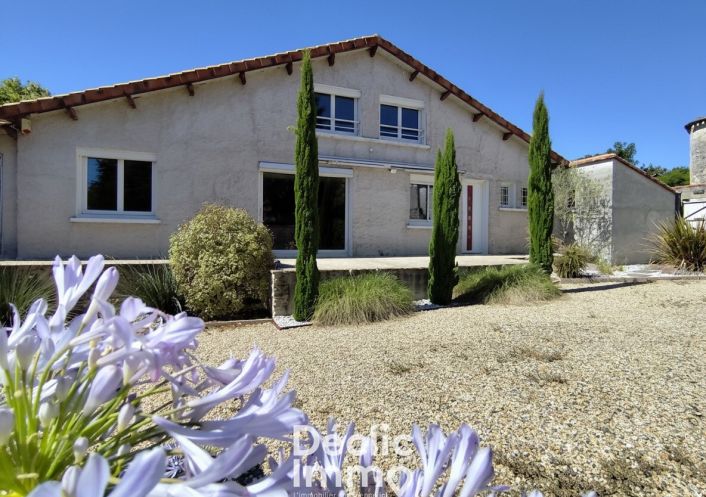 vente Maison de village Saint Genis D'hiersac