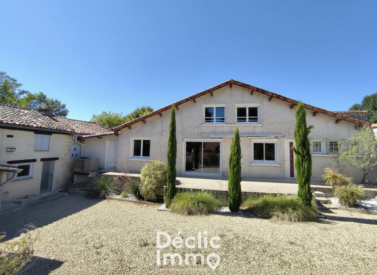 vente Maison de village Saint Genis D'hiersac - Photo 1